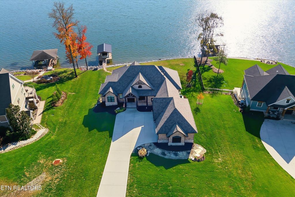 303 E Shore Drive, Rockwood, TN 37854