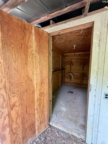 80 Swampy Creek Road, Cassatt, SC 29032