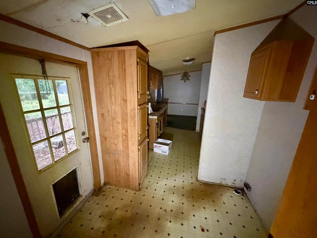 80 Swampy Creek Road, Cassatt, SC 29032