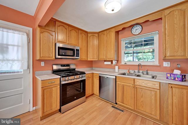 13401 QUEENS LN, Fort Washington, MD 20744