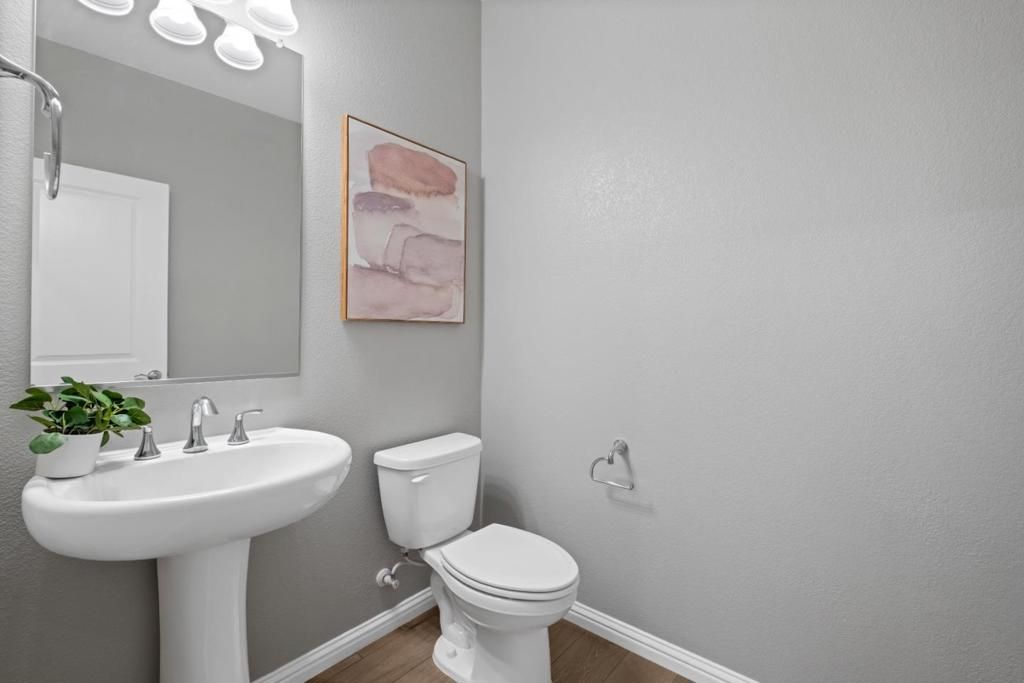 Image 12 of property listing at 667 Beechnut Court, San Jose, CA 95133