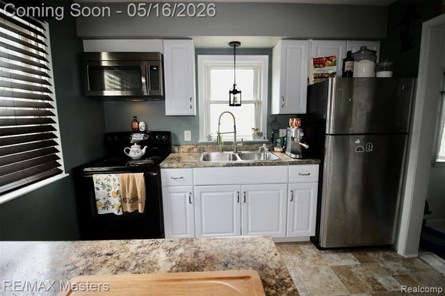 11047 Secor Road, Temperance, MI 48182