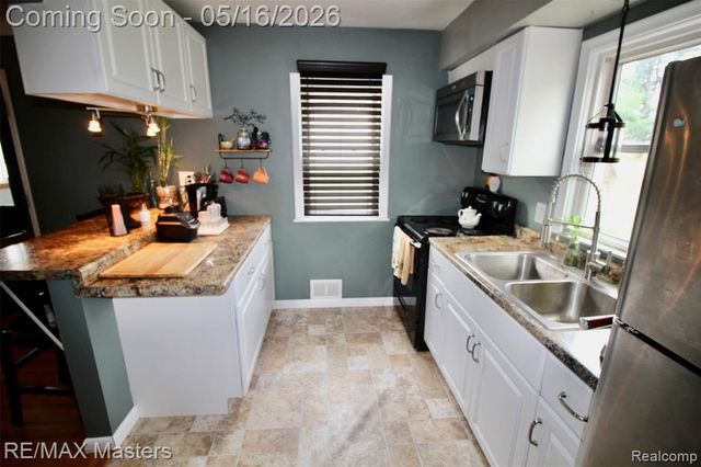 11047 Secor Road, Temperance, MI 48182