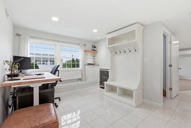 66 Phillips Cir, Waltham, MA 02452