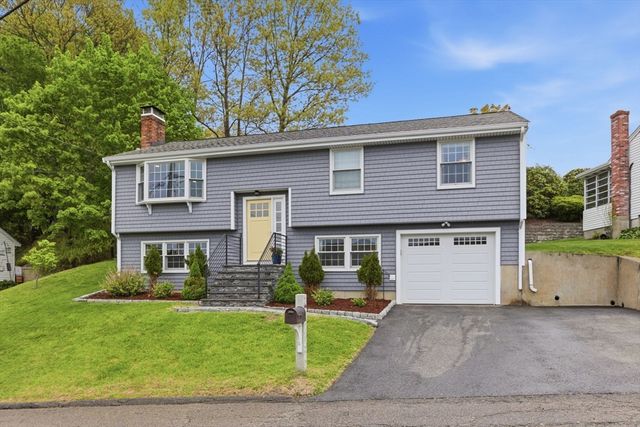 66 Phillips Cir, Waltham, MA 02452