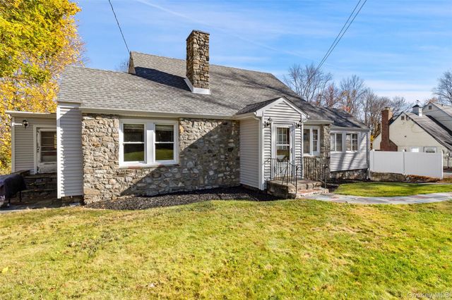 16 Hillside Terrace, Mahopac, NY 10541