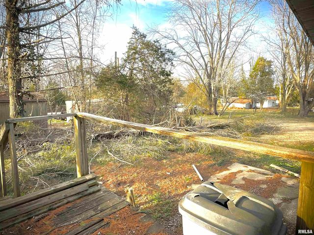 225 ARROWHEAD Drive, Goreville, IL 62939