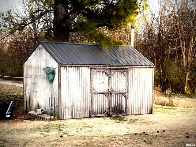 225 ARROWHEAD Drive, Goreville, IL 62939