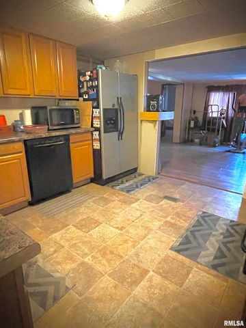 225 ARROWHEAD Drive, Goreville, IL 62939