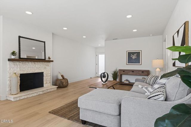 306 E Elfin Green, Port Hueneme, CA 93041