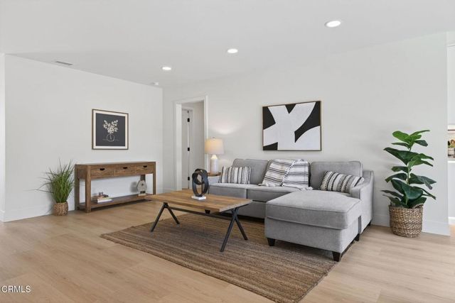 306 E Elfin Green, Port Hueneme, CA 93041
