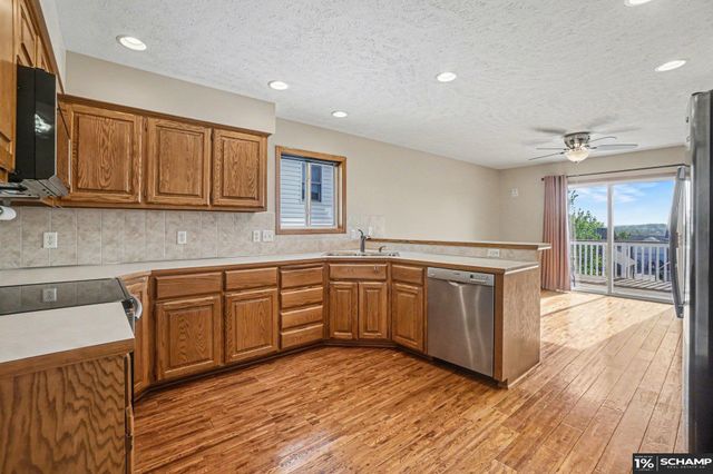 11809 S 53 Avenue, Papillion, NE 68133