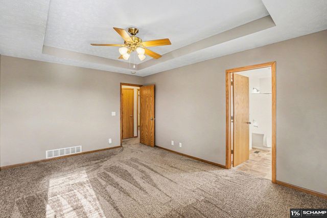 11809 S 53 Avenue, Papillion, NE 68133