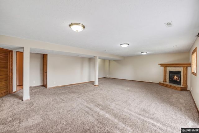 11809 S 53 Avenue, Papillion, NE 68133