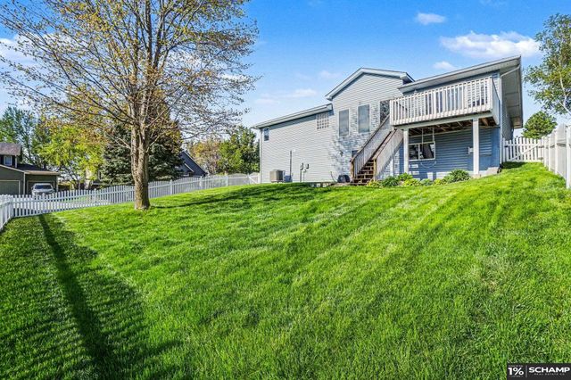 11809 S 53 Avenue, Papillion, NE 68133