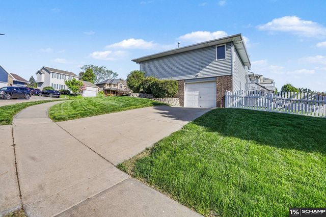 11809 S 53 Avenue, Papillion, NE 68133