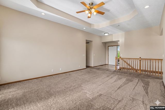 11809 S 53 Avenue, Papillion, NE 68133