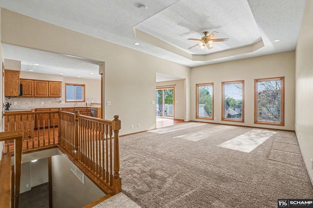 11809 S 53 Avenue, Papillion, NE 68133