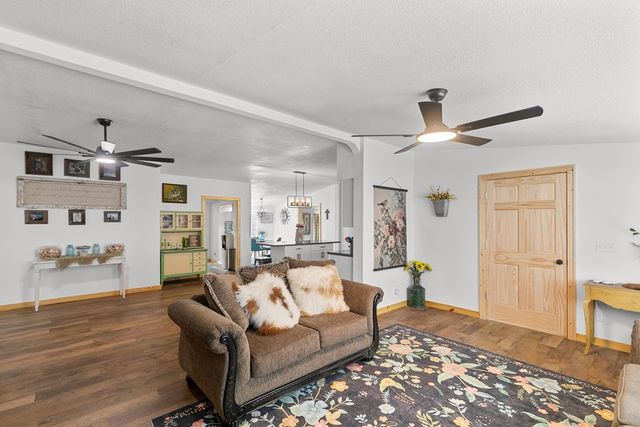 195 Hazel Drive, Headland, AL 36345
