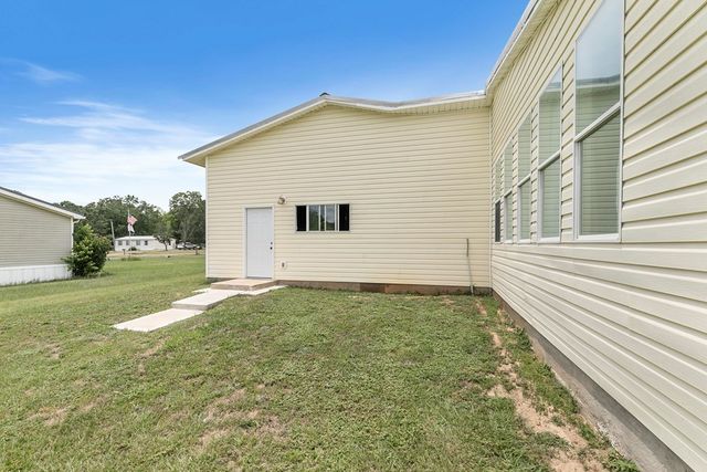 195 Hazel Drive, Headland, AL 36345
