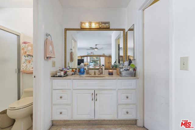 5461 Newcastle Avenue 6, Encino, CA 91316