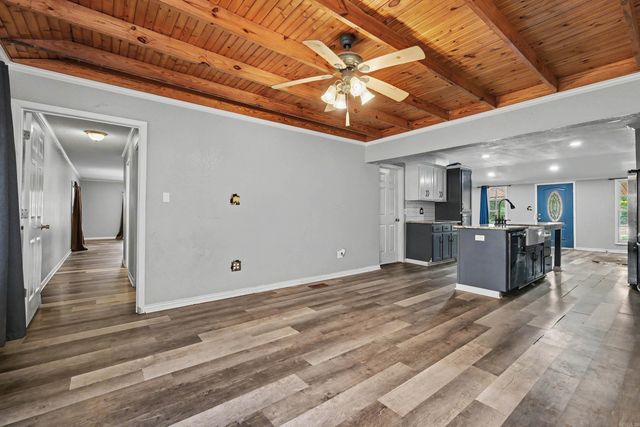 2354 Thunderbird Loop, Traskwood, AR 72167