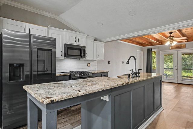 2354 Thunderbird Loop, Traskwood, AR 72167