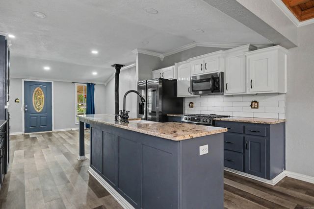 2354 Thunderbird Loop, Traskwood, AR 72167