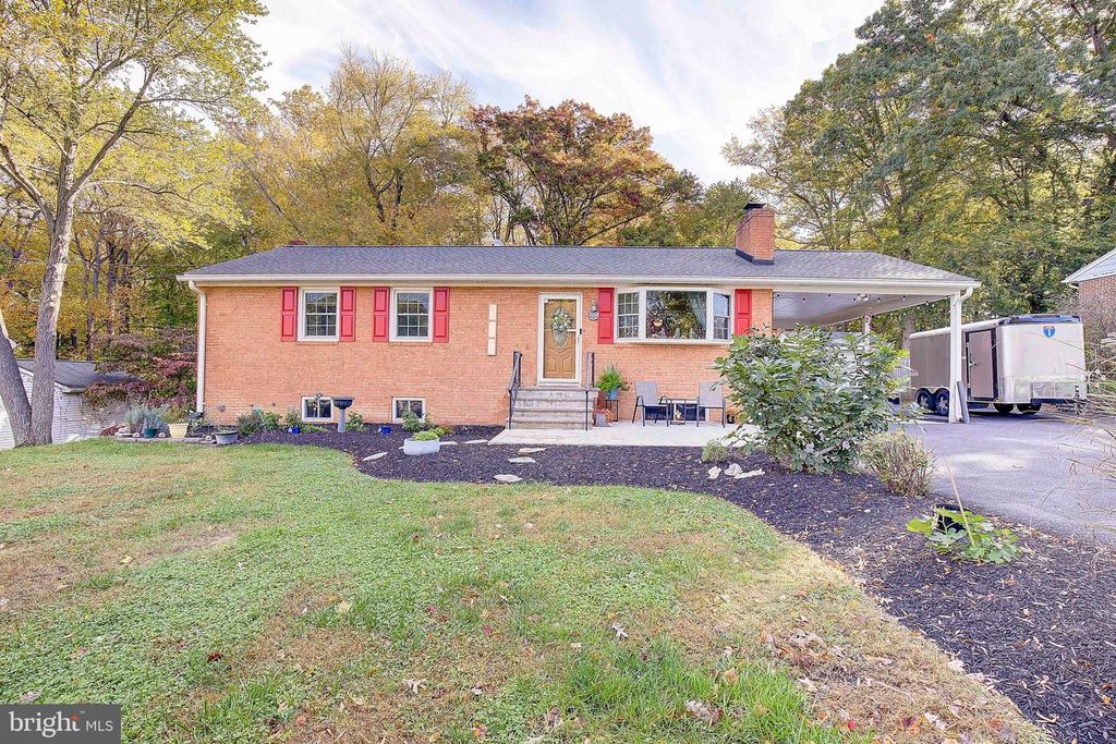 2152 BONNIE LN, Waldorf, MD 20601