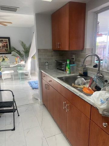 6800 SIMMS Street, Hollywood, FL 33024