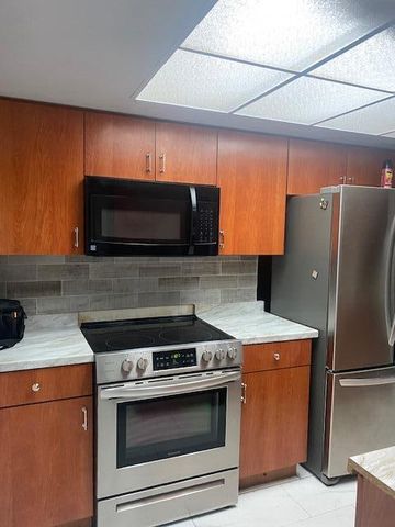 6800 SIMMS Street, Hollywood, FL 33024