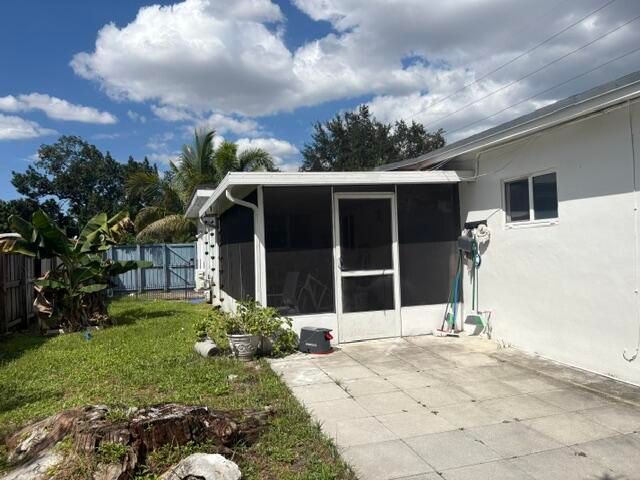 6800 SIMMS Street, Hollywood, FL 33024