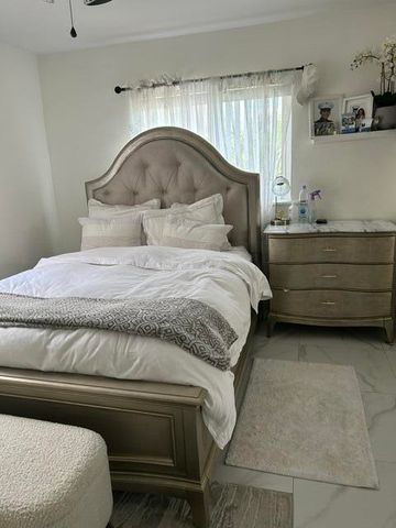 6800 SIMMS Street, Hollywood, FL 33024