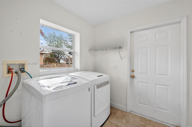 6762 NW Daffodil Ln, Port St. Lucie, FL 34983