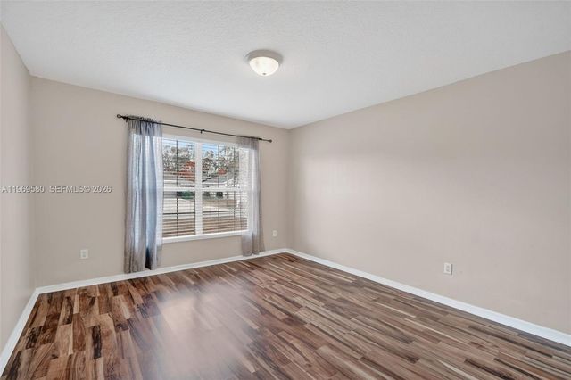 6762 NW Daffodil Ln, Port St. Lucie, FL 34983