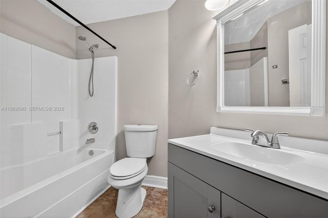 6762 NW Daffodil Ln, Port St. Lucie, FL 34983