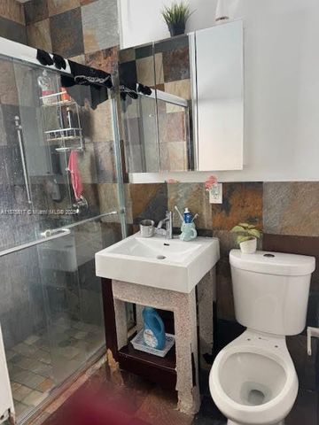 1258 Marseille Dr 4, Miami Beach, FL 33141