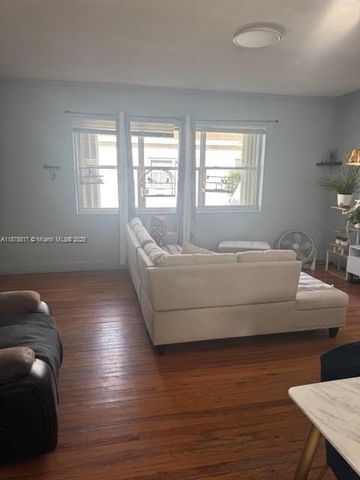 1258 Marseille Dr 4, Miami Beach, FL 33141