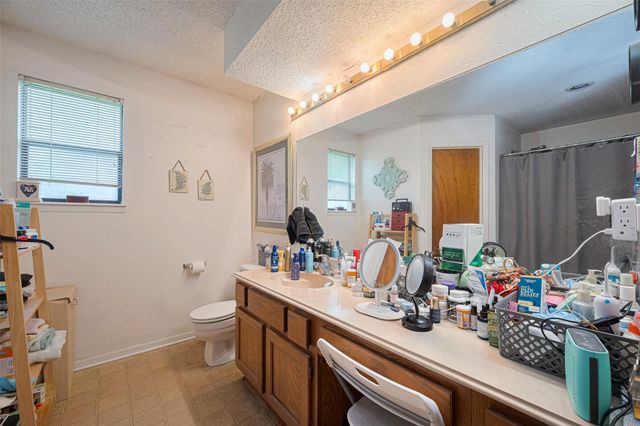 1805 Willow Bend Road, Wharton, TX 77488