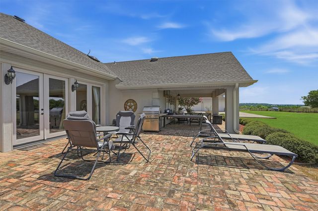 3112 Harris Street, Gainesville, TX 76240