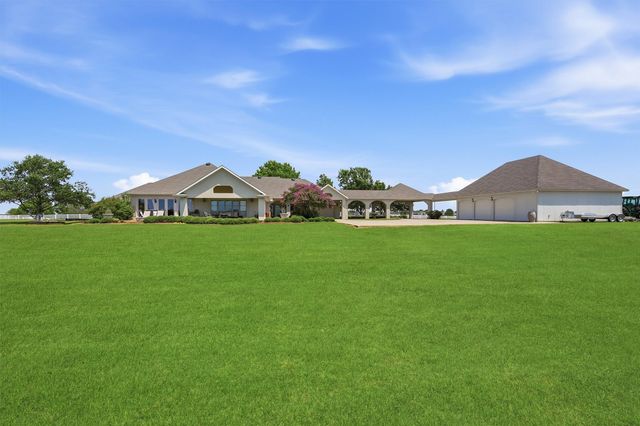 3112 Harris Street, Gainesville, TX 76240