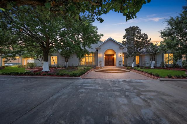 3112 Harris Street, Gainesville, TX 76240