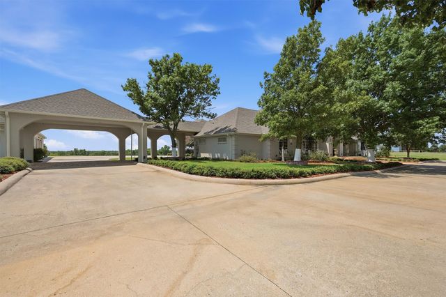 3112 Harris Street, Gainesville, TX 76240