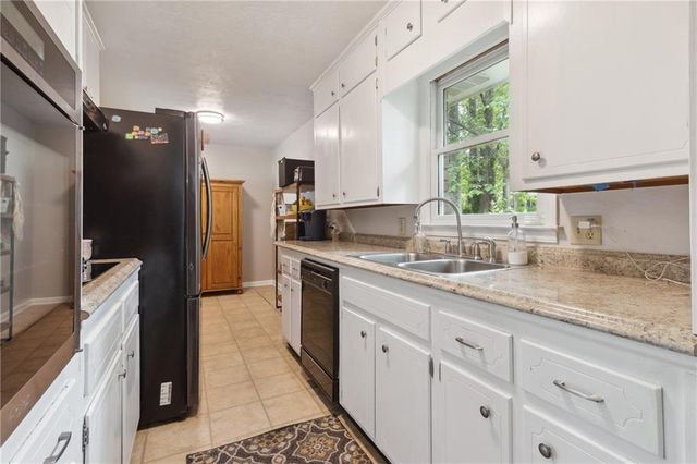 3925 Chicamauga NE Drive, Kennesaw, GA 30144