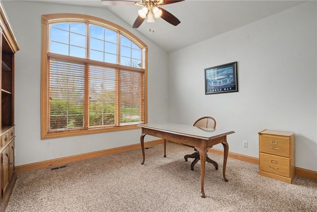 3241 Cedar River Court NE, Cedar Rapids, IA 52411