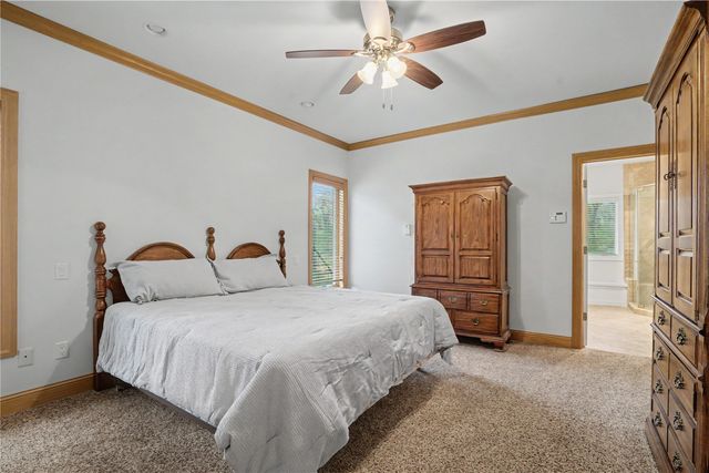 3241 Cedar River Court NE, Cedar Rapids, IA 52411