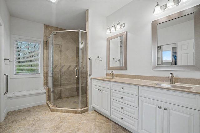 3241 Cedar River Court NE, Cedar Rapids, IA 52411
