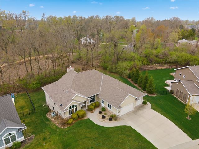 3241 Cedar River Court NE, Cedar Rapids, IA 52411