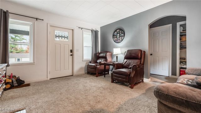 1825 Euclid Ave, Zanesville, OH 43701