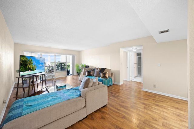 10777 W Sample Road 508, Coral Springs, FL 33065